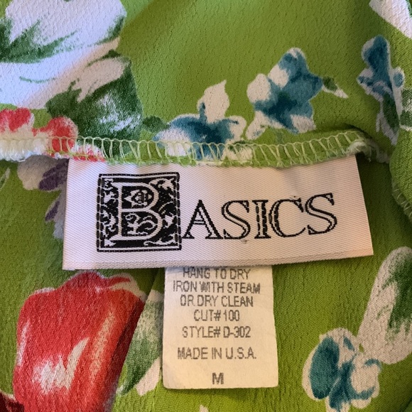 Beautiful, flattering lime green Summer/Spring floral dress from local boutique - Picture 3 of 4